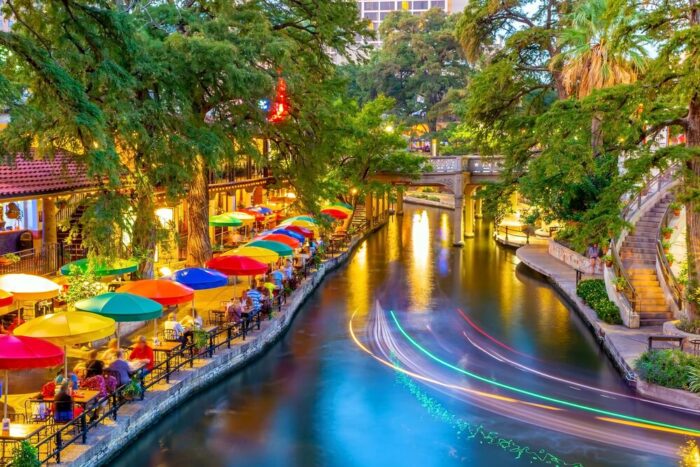 American Airlines Launches Daily Direct Flights From Philadelphia to San Antonio-Find Out Details